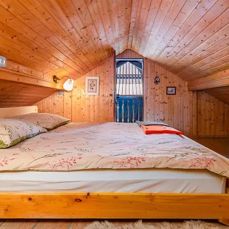 Apartment For Families With Children Prezid, Gorski Kotar - 20260